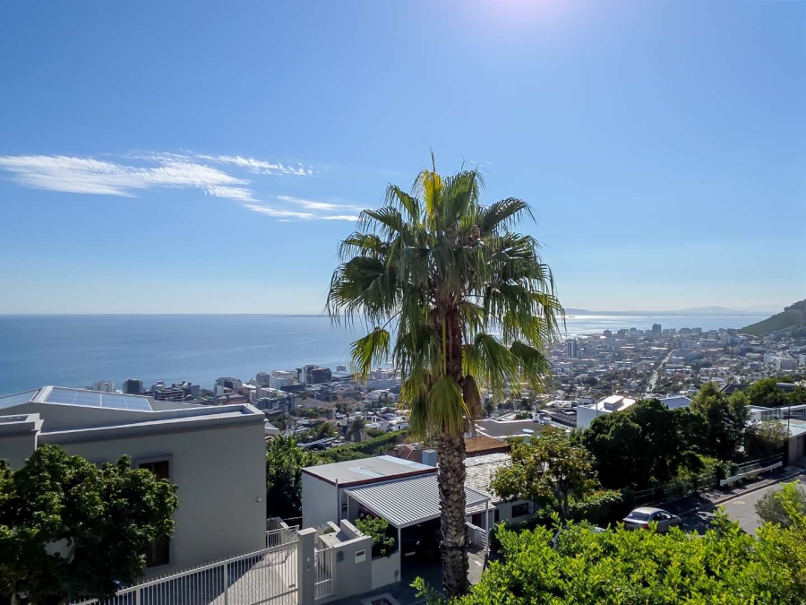 5 Bedroom Property for Sale in Fresnaye Western Cape